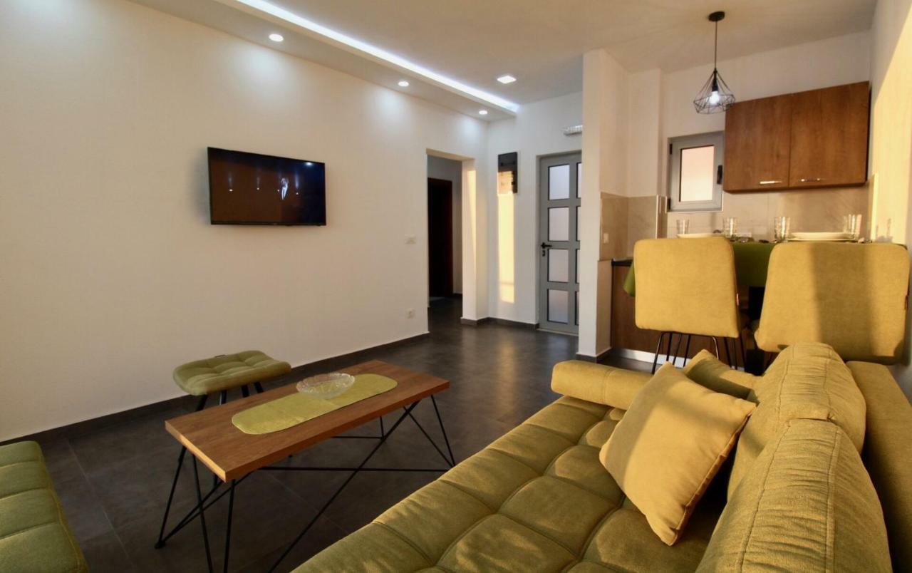 Apartments Komina 우체하 외부 사진