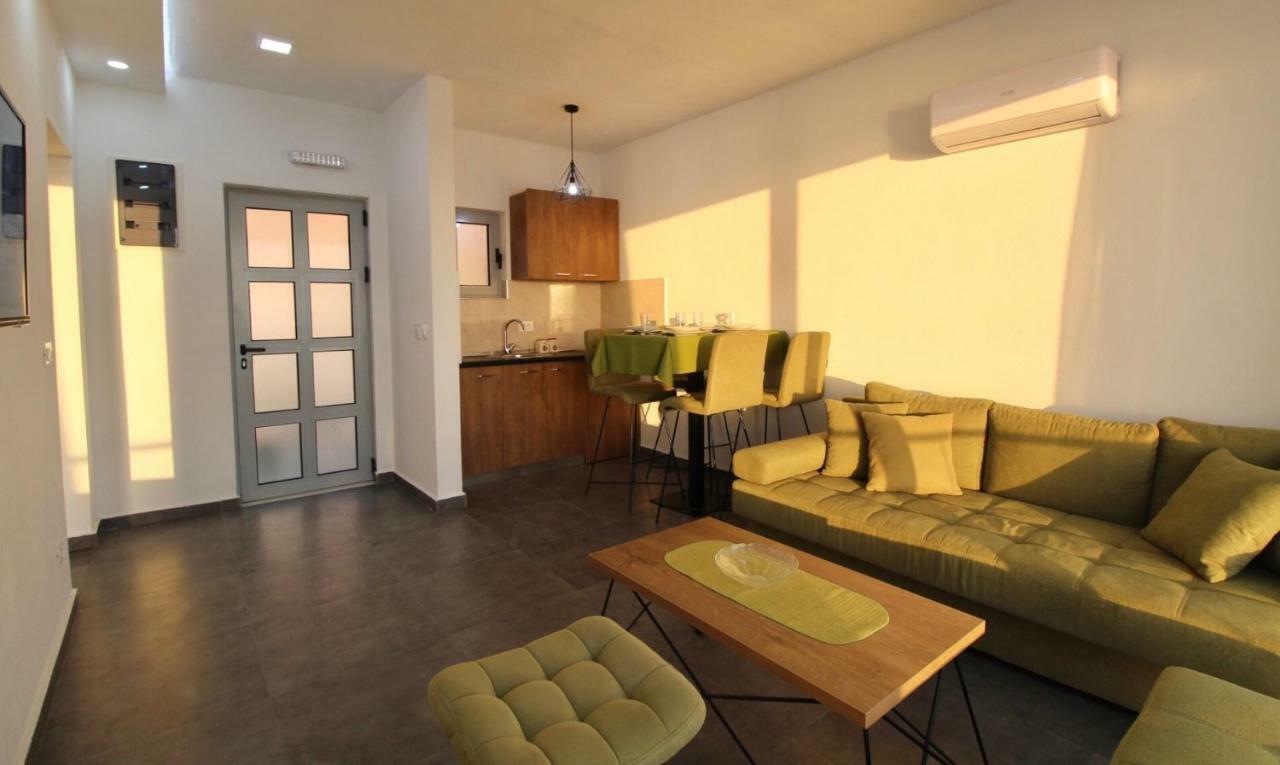 Apartments Komina 우체하 외부 사진